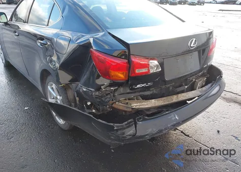 2006 Lexus Is 250 z USA, uszkodzony, nr VIN JTHCK262565000646